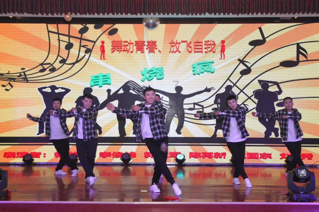整合资源培育新能源产业龙头